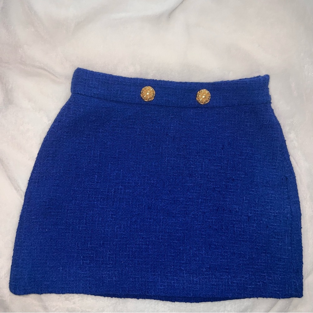 ZARA TEXTURED MINI SKIRT MEDIUM BUT RUN LIKE SMALL LIKE NEW